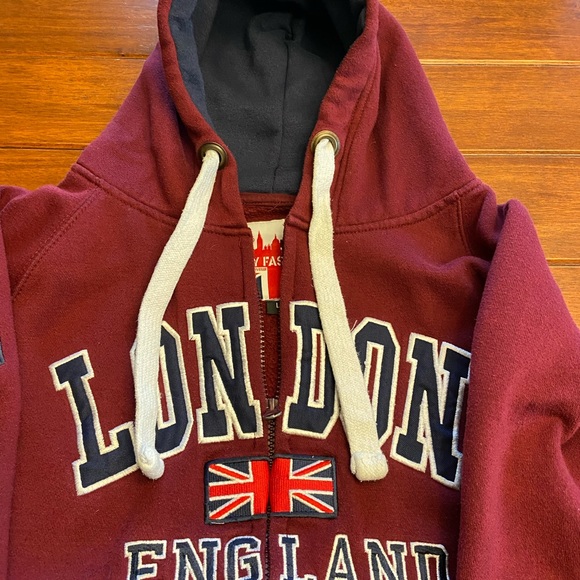 London England Unisex Zip Up Hoodie Size L SAKE❗️ - Picture 1 of 5